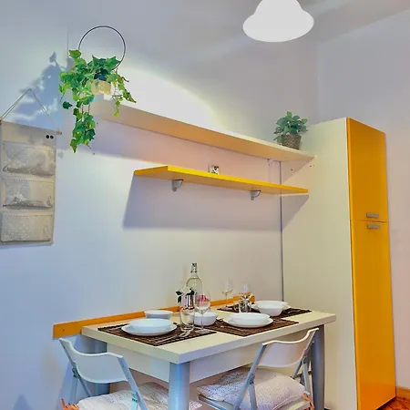 Orange House Апартаменты Феррара