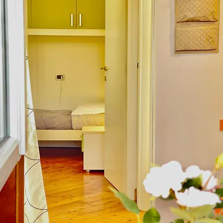 Апартаменты Orange House *